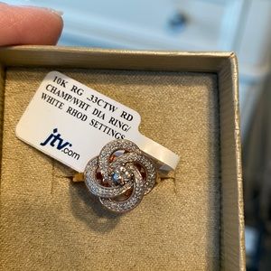 Gorgeous 10kt Rose Gold Champagne White Diamond Ring and Earrings Set From JTV